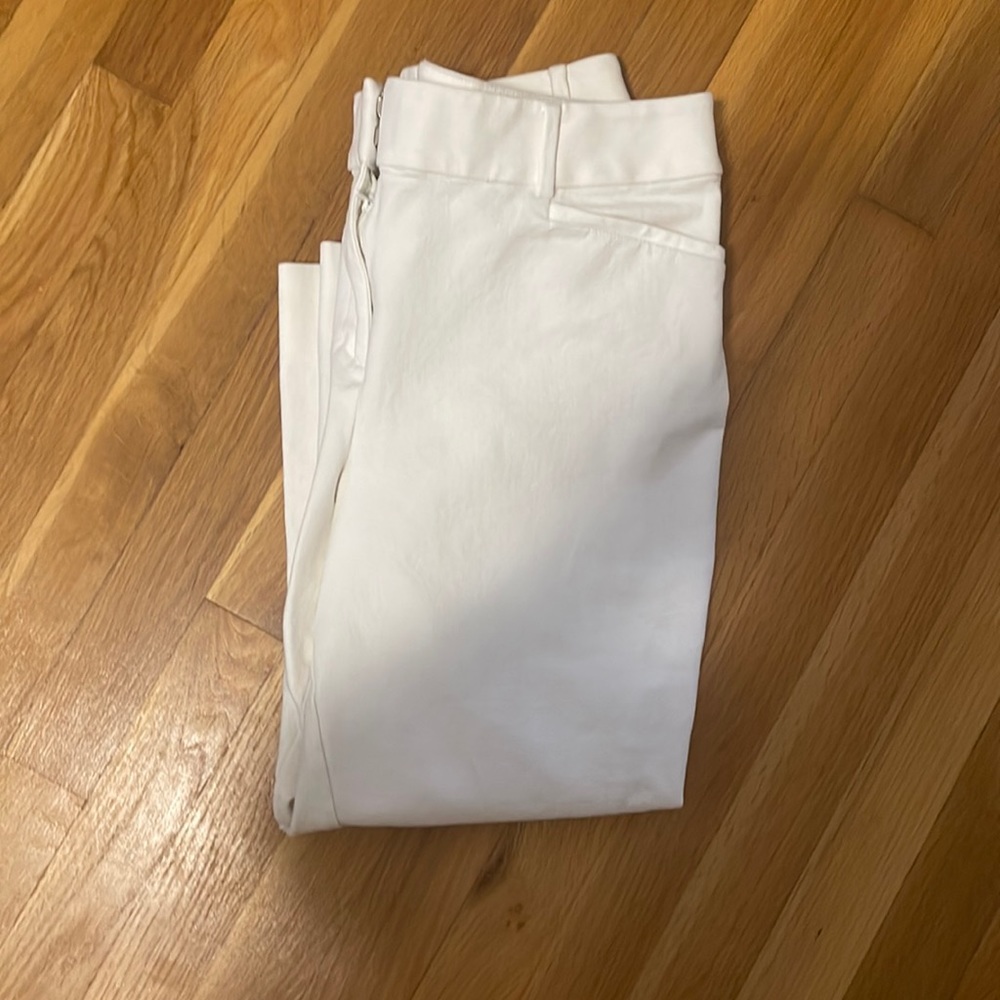 Loft Julie size 14p White cropped slacks